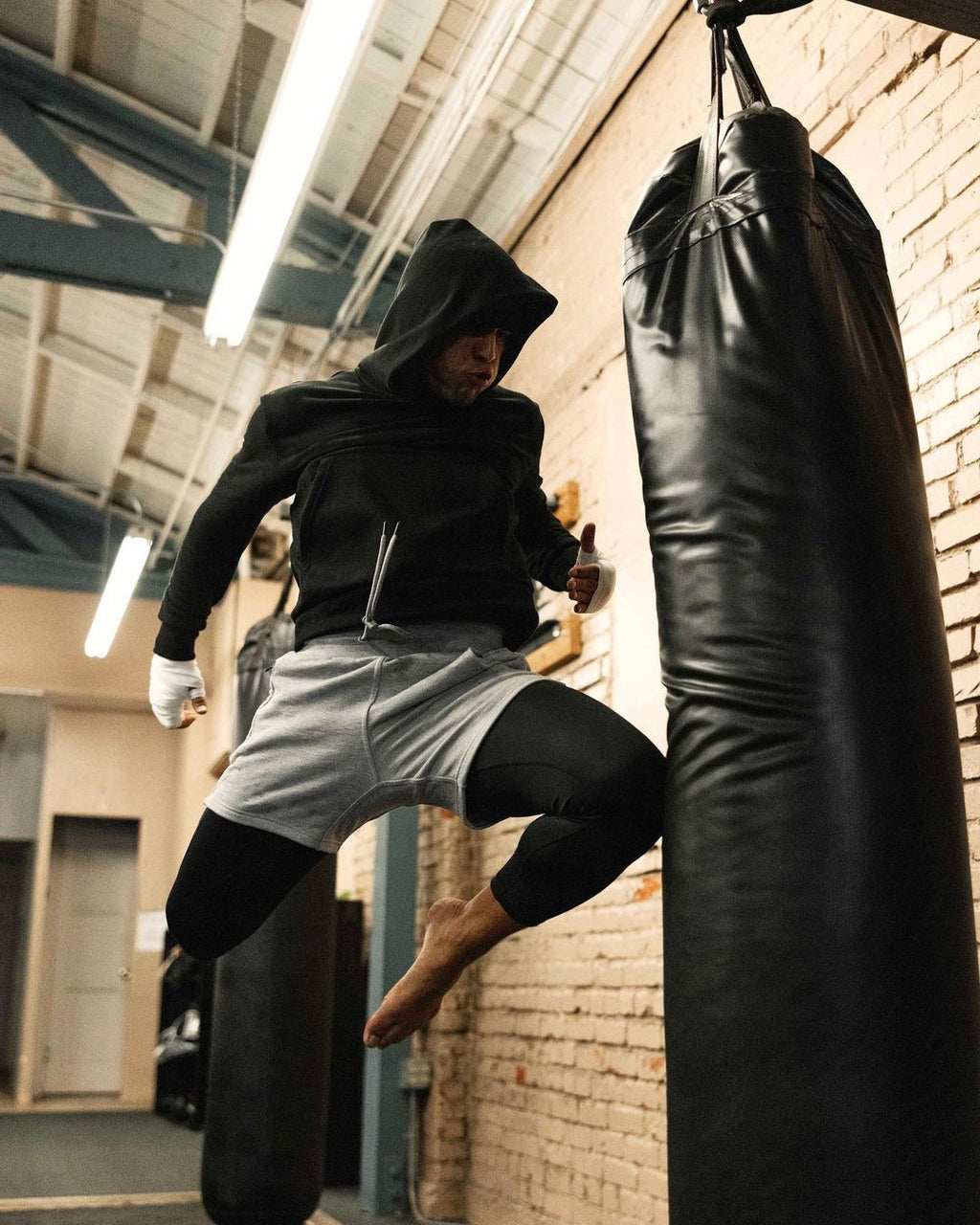 Men's Oversized Fleece Hoodie – Loose Fit Cotton Blend Sports Sweater