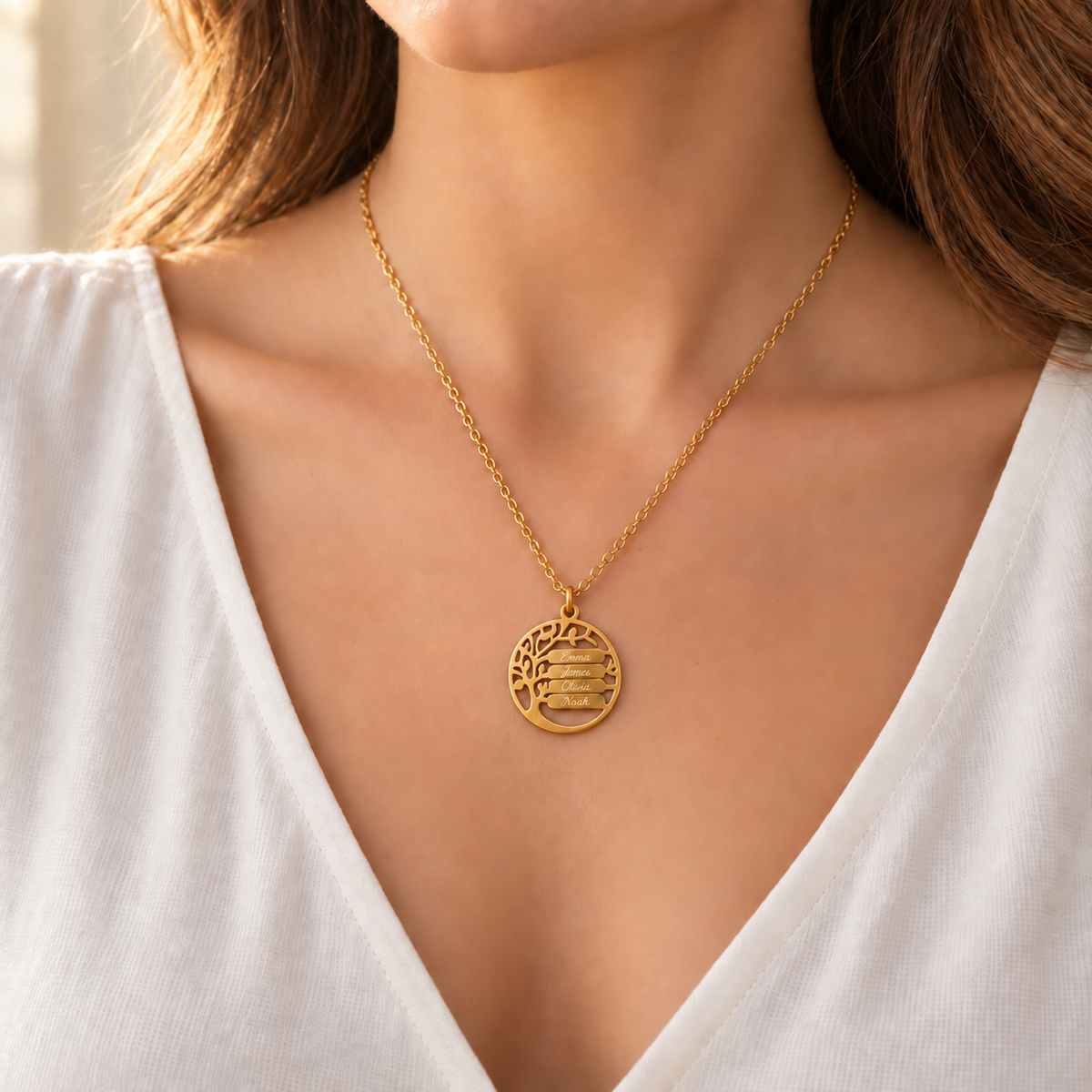 Personalized Family Tree Necklace with Up to 4 Engraved Names – Gold-Tone Pendant